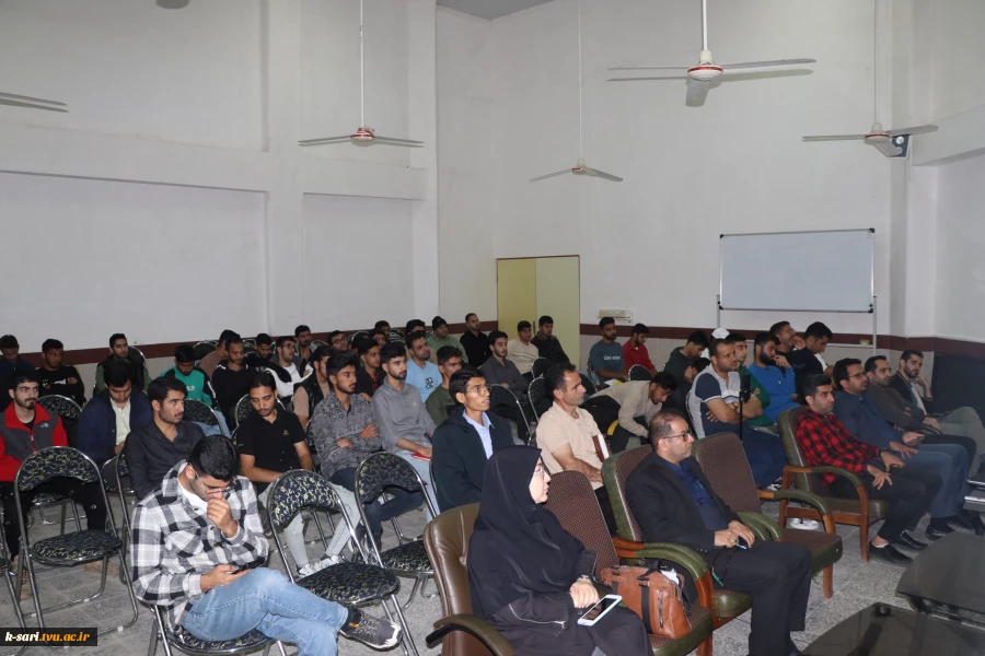 کارگاه آموزشی کشت زعفران در گلدان و جعبه در سالن اجتماعات آموزشکده کشاورزی ساری 6