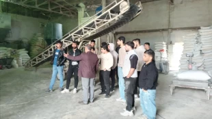 بازدید دانشجویان گروه علوم دامی از کارخانه خوراک دام 5